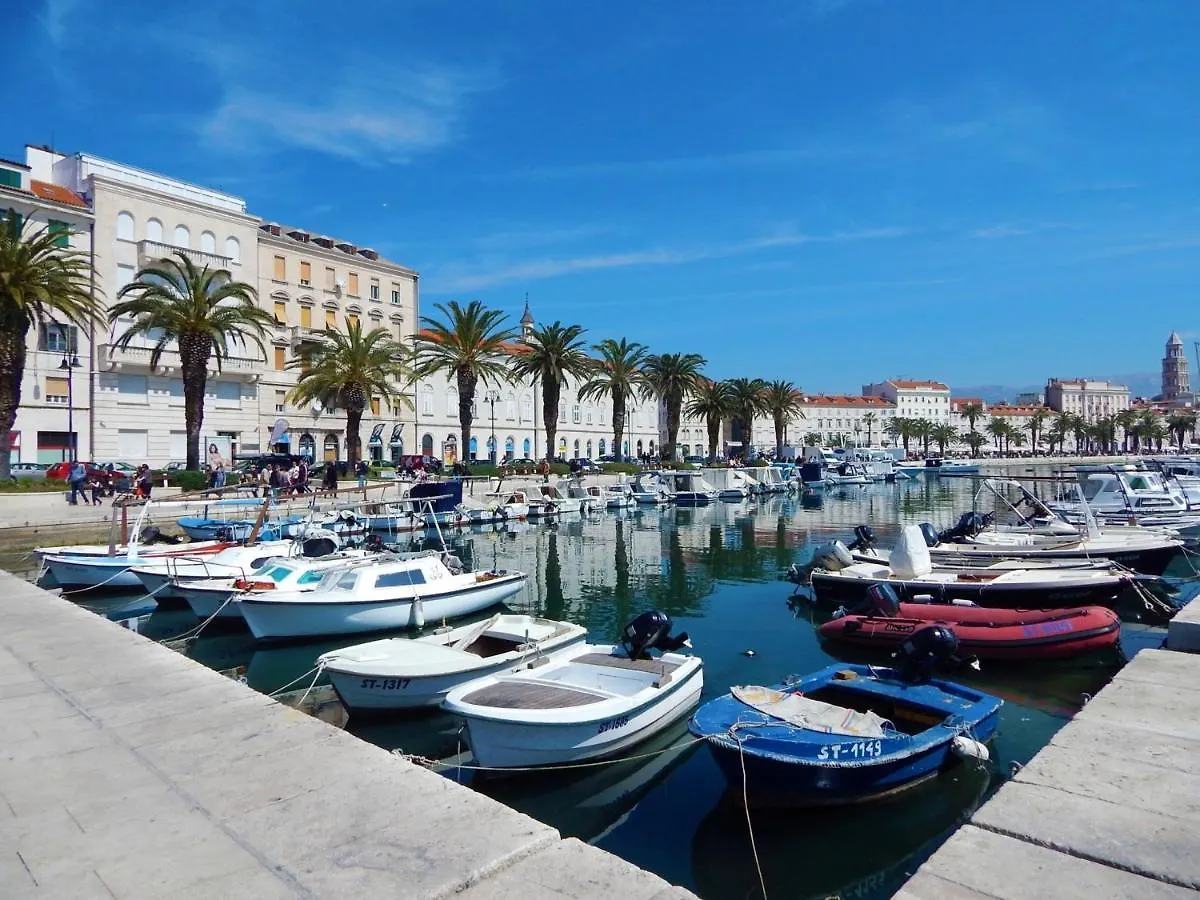 Comfortable Apt With Great City And Sea View Split Appartement
